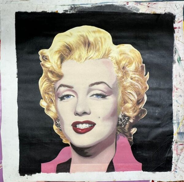0268_1 Marilyn on Black
