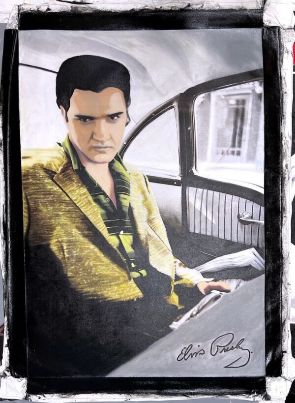 0289_1 Elvis Presley Gazing